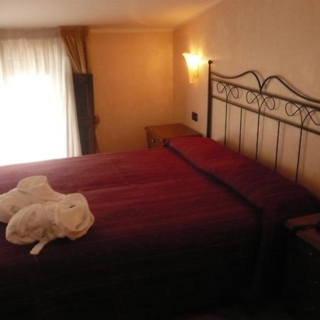 Hotel Palazzo Krataiis Шилла Экстерьер фото