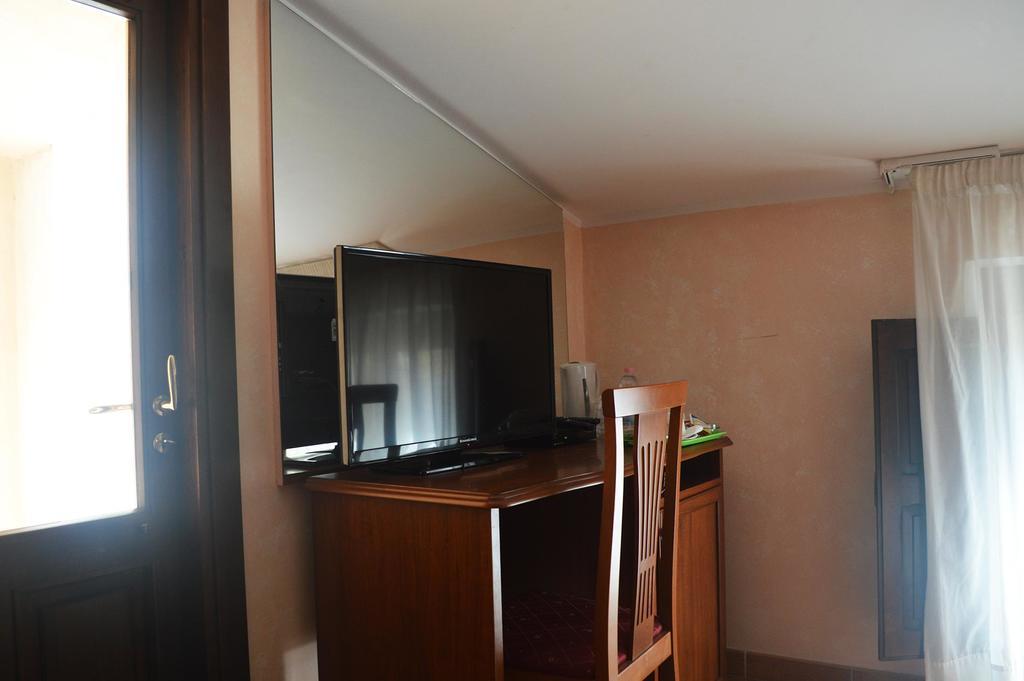 Hotel Palazzo Krataiis Шилла Экстерьер фото